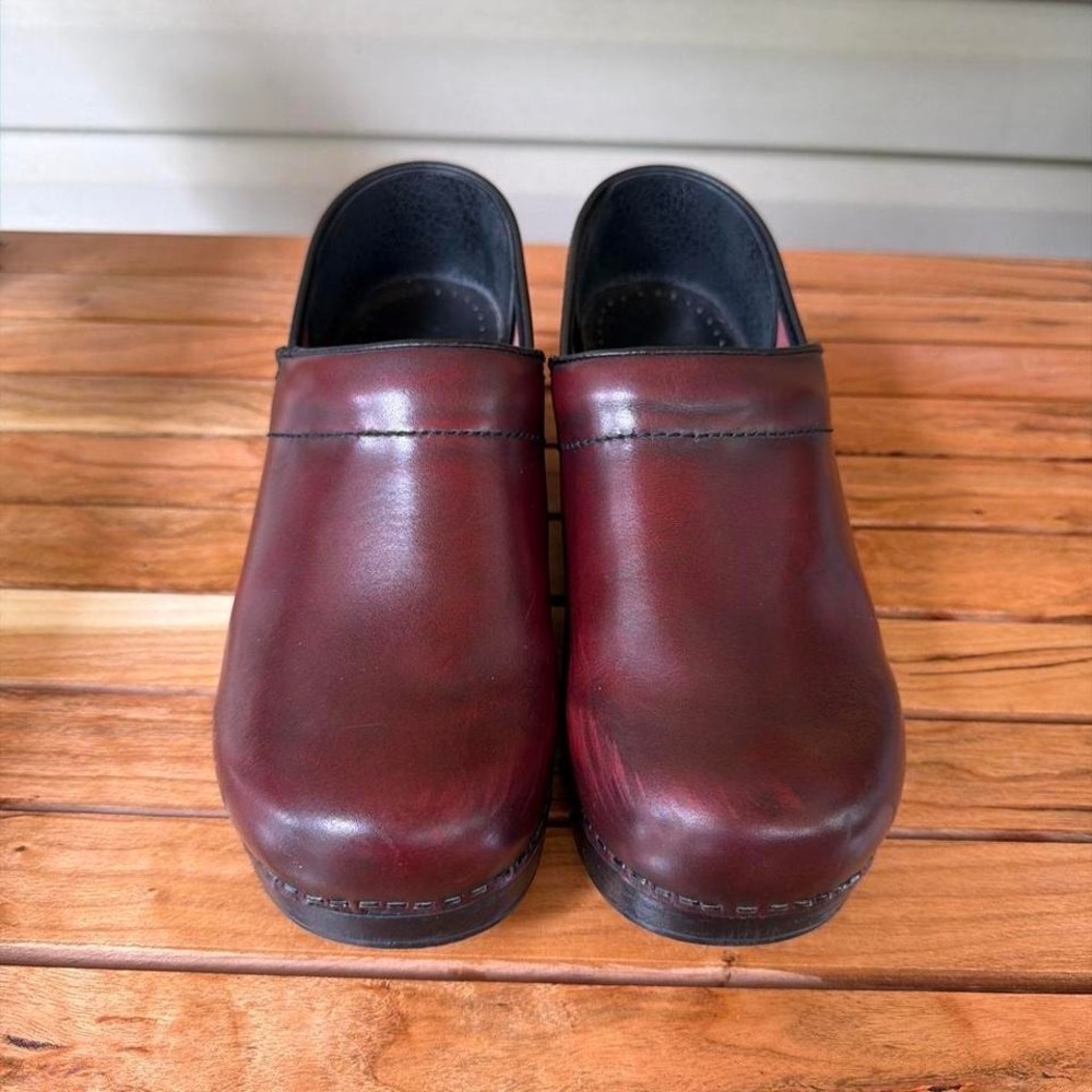 Dansko Professional Burgundy Leather Slip On Clogs Shoes Work Nurse EU39 / 8.5 9 - Picture 5 of 8